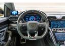 Multi-function steering wheel in smooth leather, heated