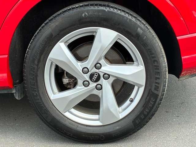 Ｑ３ ３５ＴＤＩクワトロアドバンスド　ディーゼルターボ　４ＷＤ　コンビニエンス＆アシスタンスパッケージ　衝突被害軽減ブレーキ　アダプティブクルーズコントロール　レーンキープアシスト　障害物センサー　全周囲カメラ　認定中古車（12枚目）