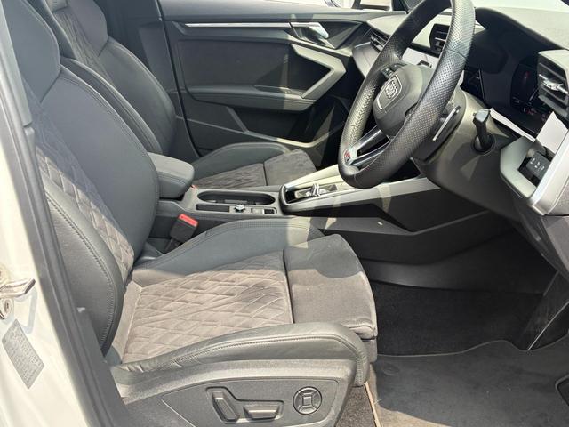 RS3スポーツバック  4WD カラードブレーキキャリパーレッド マトリクスLEDヘッドライト バックカメラ HDDナビ フルセグ ミュージックプレイヤー接続可 ETC ディスプレイオーディオ スマートキー 電動シート(16枚目)