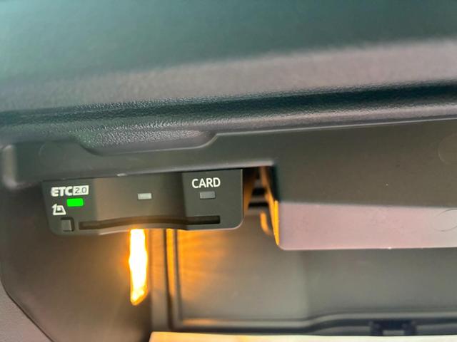 RS3スポーツバック  4WD カラードブレーキキャリパーレッド マトリクスLEDヘッドライト バックカメラ HDDナビ フルセグ ミュージックプレイヤー接続可 ETC ディスプレイオーディオ スマートキー 電動シート(23枚目)