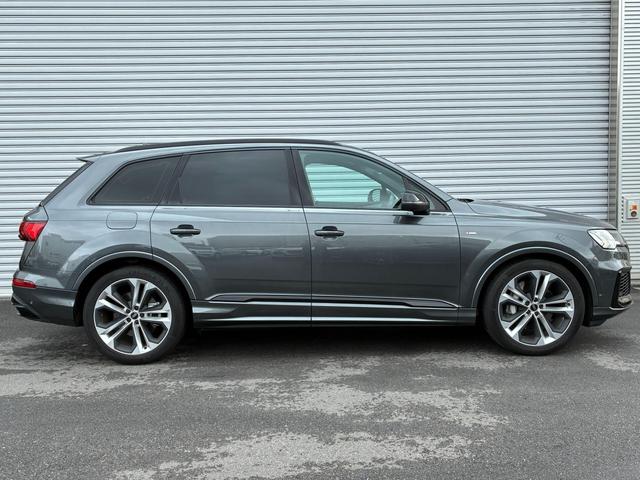 Q7 55TFSIクワトロ Sライン 4WD バング&オルフセン ブラックスタイリング LED フロントフォグランプ ルーフレール アルミホイール スマートキー 電動シート シートヒーター 本革シート フルセグ ETC エアサスペンション(5枚目)