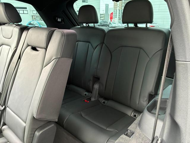 Q7 55TFSIクワトロ Sライン 4WD バング&オルフセン ブラックスタイリング LED フロントフォグランプ ルーフレール アルミホイール スマートキー 電動シート シートヒーター 本革シート フルセグ ETC エアサスペンション(21枚目)
