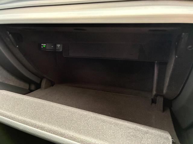 Q7 55TFSIクワトロ Sライン 4WD バング&オルフセン ブラックスタイリング LED フロントフォグランプ ルーフレール アルミホイール スマートキー 電動シート シートヒーター 本革シート フルセグ ETC エアサスペンション(28枚目)