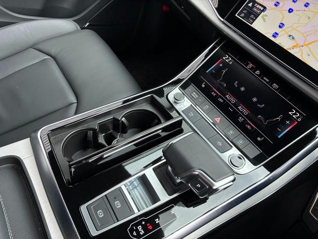 Q7 55TFSIクワトロ Sライン 4WD バング&オルフセン ブラックスタイリング LED フロントフォグランプ ルーフレール アルミホイール スマートキー 電動シート シートヒーター 本革シート フルセグ ETC エアサスペンション(29枚目)