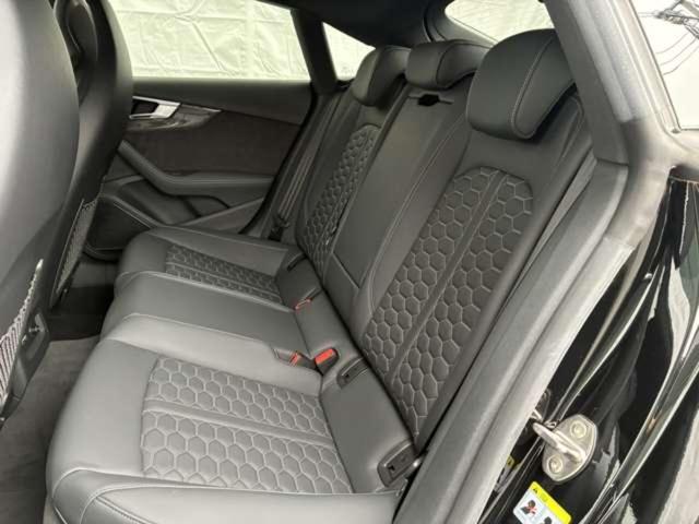 RS5スポーツバック  4WD 認定中古車 RS デザインパッケージ グレー/RSスポーツエグゾーストシステム/TVチューナー/アルミホイール 5セグメントスポークデザイン マットチタングレー LED フルエアロ(23枚目)