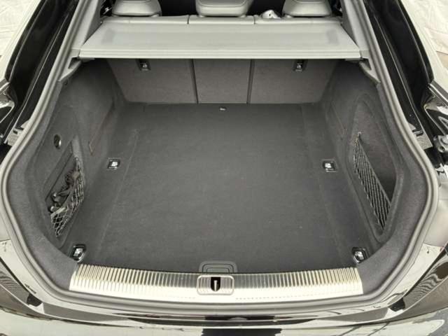 RS5スポーツバック  4WD 認定中古車 RS デザインパッケージ グレー/RSスポーツエグゾーストシステム/TVチューナー/アルミホイール 5セグメントスポークデザイン マットチタングレー LED フルエアロ(25枚目)