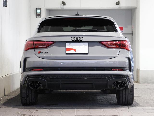 RS Q3 スポーツバック  4WD 認定中古車 RSエキゾーストシステム  RSダンピングサスペンション マトリクスLED 電動シート ファインナッパレザー SONOSサウンドスピーカー 1オーナー 禁煙車 アルミホイール(4枚目)