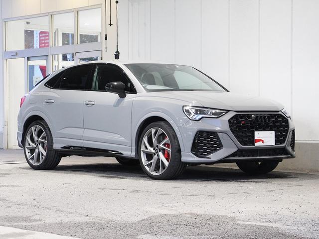 RS Q3 スポーツバック  4WD 認定中古車 RSエキゾーストシステム  RSダンピングサスペンション マトリクスLED 電動シート ファインナッパレザー SONOSサウンドスピーカー 1オーナー 禁煙車 アルミホイール(7枚目)