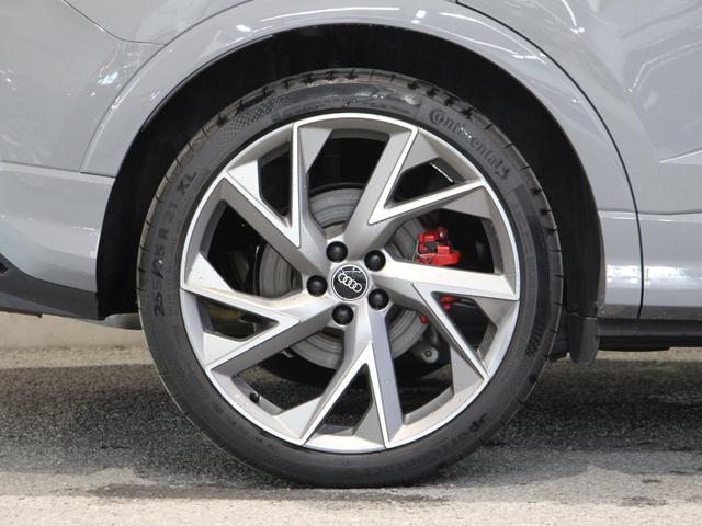 RS Q3 スポーツバック  4WD 認定中古車 RSエキゾーストシステム  RSダンピングサスペンション マトリクスLED 電動シート ファインナッパレザー SONOSサウンドスピーカー 1オーナー 禁煙車 アルミホイール(10枚目)