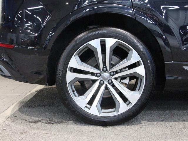 Q8 55TFSIクワトロ Sライン 4WD 認定中古車 S-Lineパッケージ HDマトリクス ブラックレザーSスポーツシート ベンチレーション&マッサージ バング&オルフセン ルーフレール アルミホイール スマートキー 電動シート(10枚目)