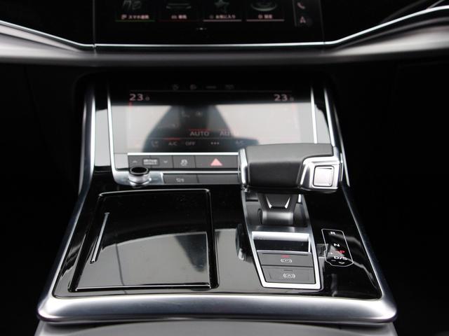 Q8 55TFSIクワトロ Sライン 4WD 認定中古車 S-Lineパッケージ HDマトリクス ブラックレザーSスポーツシート ベンチレーション&マッサージ バング&オルフセン ルーフレール アルミホイール スマートキー 電動シート(16枚目)