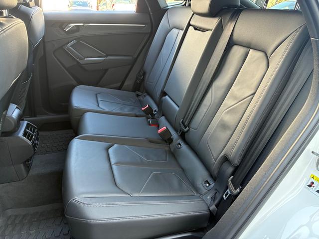 Q3スポーツバック ダイナミックエディション 認定中古車 RSダンピングコントロールサス ブラックスタイリングPKG ブラックレザー 20インチAW 1オーナー 禁煙 衝突被害軽減ブレーキ アダプティブクルーズコントロール レーンキープアシスト(22枚目)
