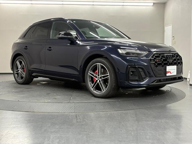 ＳＱ５ 　４ＷＤ　認定中古車　特注色　ブラックスタイリングＰ　ＴＶチューナー　ブラックファインナッパレザー　レッドキャリパー　ドライブレコーダー　全周囲カメラ　フロント／サイド／バックカメラ　シートヒーター（7枚目）