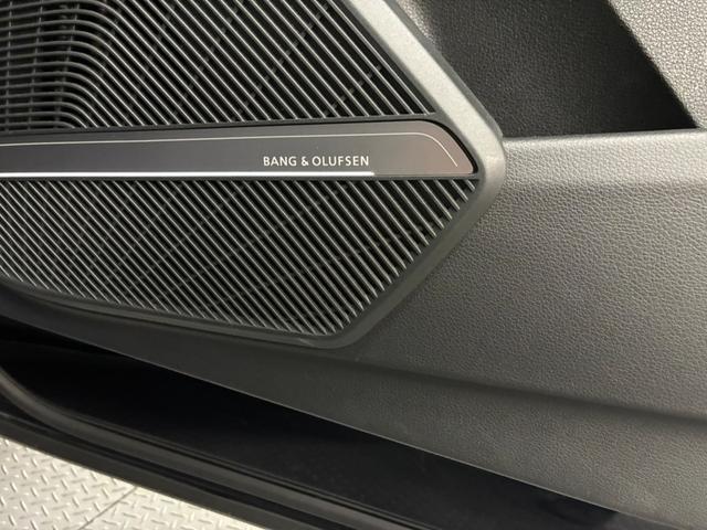 ＳＱ５ 　４ＷＤ　認定中古車　特注色　ブラックスタイリングＰ　ＴＶチューナー　ブラックファインナッパレザー　レッドキャリパー　ドライブレコーダー　全周囲カメラ　フロント／サイド／バックカメラ　シートヒーター（25枚目）