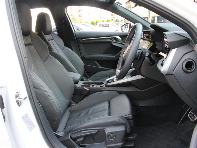 長時間の運転でも疲れを感じにくい、適度な硬さのシートです！