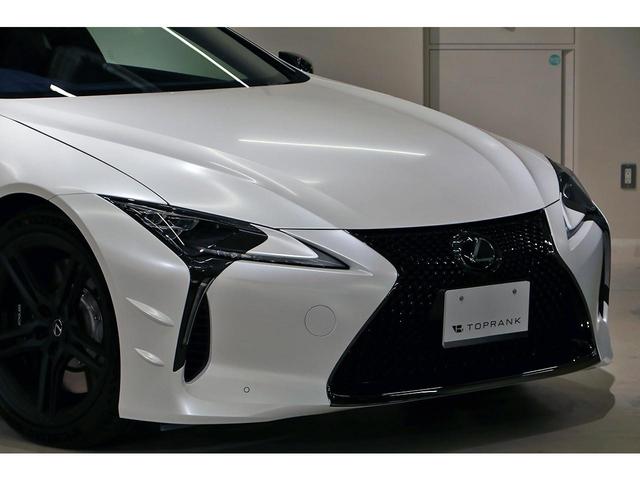 ＬＣ ＬＣ５００エッジ　６０台限定車　マットホワイトパール【白銀】　エッジ　６０台限定車　マットホワイトパール【白銀】　アルカンターラ専用インテリア　カーボンルーフ　カーボンウイング　マットブラック鍛造２１インチＡＷ　三眼フルＬＥＤライト　ＨＵＤ　純正ナビ　地デジ（31枚目）