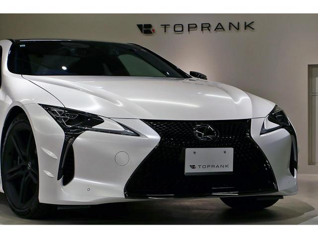 ＬＣ ＬＣ５００エッジ　６０台限定車　マットホワイトパール【白銀】　エッジ　６０台限定車　マットホワイトパール【白銀】　アルカンターラ専用インテリア　カーボンルーフ　カーボンウイング　マットブラック鍛造２１インチＡＷ　三眼フルＬＥＤライト　ＨＵＤ　純正ナビ　地デジ（34枚目）