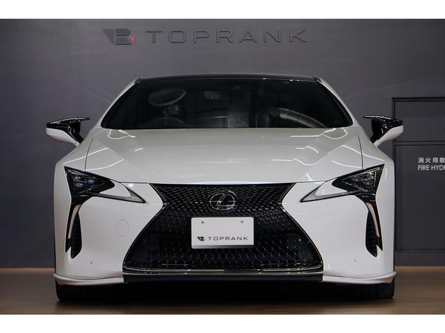 ＬＣ５００　Ｓパッケージ　Ｖ８ＮＡエンジン　ＴＲＤエアロ　鍛造２１インチＡＷ　アルカンターラコンビレザー　レクサスセーフティシステム＋　カーボンルーフ　カラーヘッドアップディスプレイ　ブラックペイント　新車保証(13枚目)