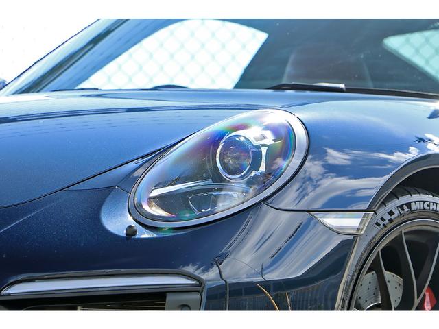 ９１１ ９１１カレラＧＴＳ　ナイトブルーメタリック　レザーインテリア　レッド革　ポルシェエントリー＆ドライブ　シート＆ステアリングヒーター　電動ミラー　パークアシスト　純正２０インチＡＷ　　可変バルブ　２０１９年モデル（22枚目）