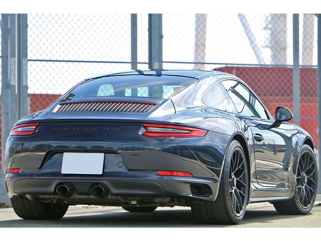 ９１１ ９１１カレラＧＴＳ　ナイトブルーメタリック　レザーインテリア　レッド革　ポルシェエントリー＆ドライブ　シート＆ステアリングヒーター　電動ミラー　パークアシスト　純正２０インチＡＷ　　可変バルブ　２０１９年モデル（27枚目）