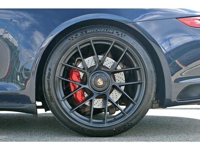 ９１１ ９１１カレラＧＴＳ　ナイトブルーメタリック　レザーインテリア　レッド革　ポルシェエントリー＆ドライブ　シート＆ステアリングヒーター　電動ミラー　パークアシスト　純正２０インチＡＷ　　可変バルブ　２０１９年モデル（30枚目）