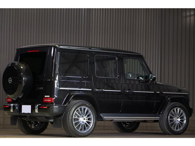 Ｇクラス Ｇ４００ｄ　ＡＭＧライン　Ｍａｎｕｆａｋｔｕｒプログラムプラス　ラグジュアリーＰＫＧ　白革　ダイヤモンドステッチ　アダプティブダンピング　同色タイヤスペアリング　プレミアムラゲッジ　Ｂｕｒｍｅｓｔｅｒ　新車保証　ワンオーナー（2枚目）