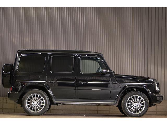 Ｇクラス Ｇ４００ｄ　ＡＭＧライン　Ｍａｎｕｆａｋｔｕｒプログラムプラス　ラグジュアリーＰＫＧ　白革　ダイヤモンドステッチ　アダプティブダンピング　同色タイヤスペアリング　プレミアムラゲッジ　Ｂｕｒｍｅｓｔｅｒ　新車保証　ワンオーナー（5枚目）