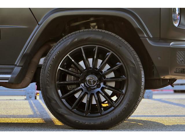 Gクラス G400d AMGライン エディションマグノブラック 300台限定車 ワンオーナー カーボンインテリアトリム チェリーウッドラゲッジ ナイトPKG AMG20インチAW Burmester エクスクルーシブナッパレザー(34枚目)