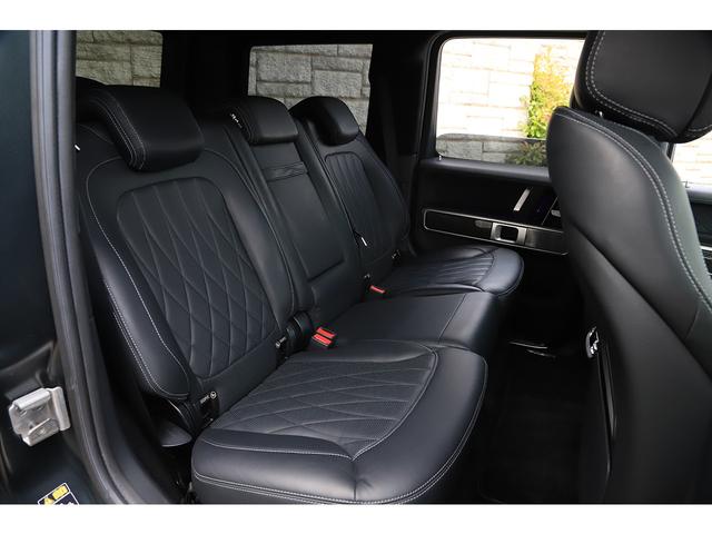 Gクラス G400d AMGライン エディションマグノブラック 300台限定車 ワンオーナー カーボンインテリアトリム チェリーウッドラゲッジ ナイトPKG AMG20インチAW Burmester エクスクルーシブナッパレザー(41枚目)