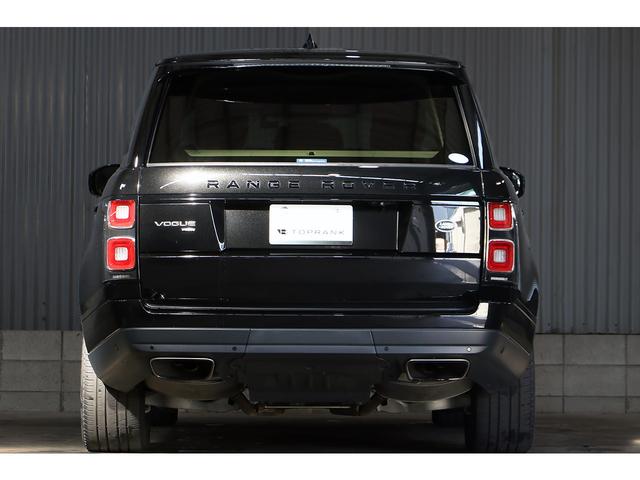レンジローバー ヴォーグ　ブラックエクステリア／ドライバーアシストパック　ＯＰ２１インチグロスブラックＡＷ　ピクセルＬＥＤライト　ツートンインテリア　スライディングＳＲ　ＭＥＲＩＤＩＡＮサラウンド　シートヒーター／クーラー（7枚目）