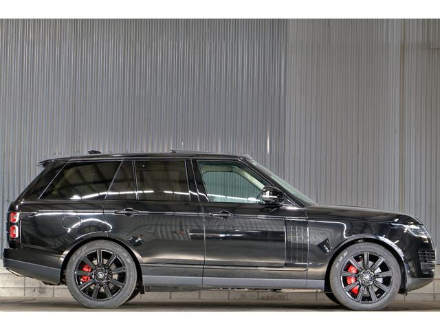 レンジローバー ヴォーグ　ブラックエクステリア／ドライバーアシストパック　ＯＰ２１インチグロスブラックＡＷ　ピクセルＬＥＤライト　ツートンインテリア　スライディングＳＲ　ＭＥＲＩＤＩＡＮサラウンド　シートヒーター／クーラー（16枚目）