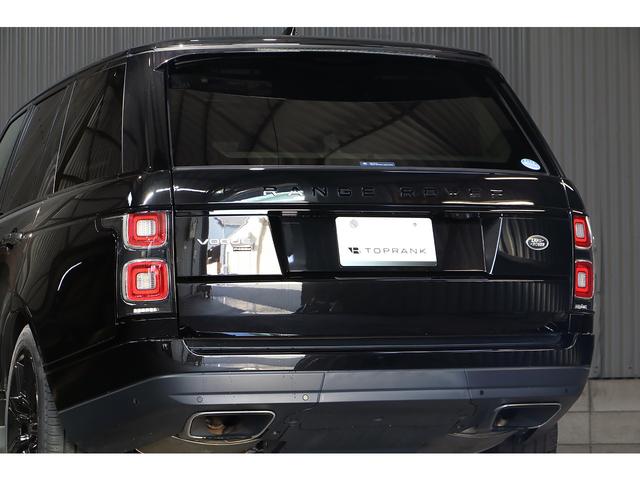 レンジローバー ヴォーグ　ブラックエクステリア／ドライバーアシストパック　ＯＰ２１インチグロスブラックＡＷ　ピクセルＬＥＤライト　ツートンインテリア　スライディングＳＲ　ＭＥＲＩＤＩＡＮサラウンド　シートヒーター／クーラー（28枚目）