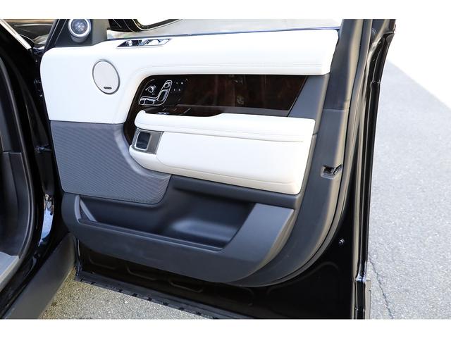 レンジローバー ヴォーグ　ブラックエクステリア／ドライバーアシストパック　ＯＰ２１インチグロスブラックＡＷ　ピクセルＬＥＤライト　ツートンインテリア　スライディングＳＲ　ＭＥＲＩＤＩＡＮサラウンド　シートヒーター／クーラー（51枚目）