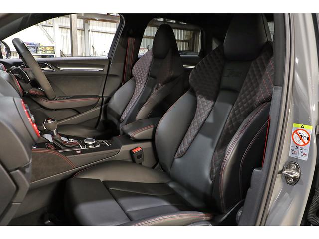 ＲＳ３ ベースグレード　ワンオーナー　ナルドグレー　マトリクスＬＥＤ　マグネティックライド　ブラックエクステリア　ＲＳスポーツシート　レッドステッチインテリア　Ｂａｎｇ＆Ｏｌｕｆｓｅｎ　１９インチＡＷ　ＴＶチューナー（11枚目）