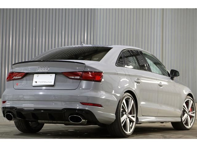 ＲＳ３ ベースグレード　ワンオーナー　ナルドグレー　マトリクスＬＥＤ　マグネティックライド　ブラックエクステリア　ＲＳスポーツシート　レッドステッチインテリア　Ｂａｎｇ＆Ｏｌｕｆｓｅｎ　１９インチＡＷ　ＴＶチューナー（18枚目）
