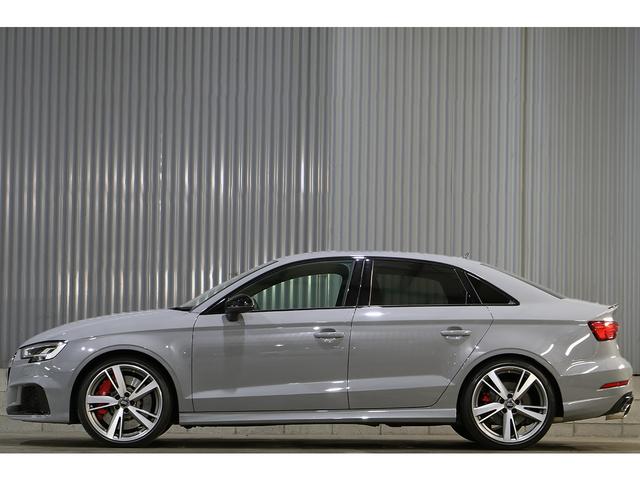 ＲＳ３ ベースグレード　ワンオーナー　ナルドグレー　マトリクスＬＥＤ　マグネティックライド　ブラックエクステリア　ＲＳスポーツシート　レッドステッチインテリア　Ｂａｎｇ＆Ｏｌｕｆｓｅｎ　１９インチＡＷ　ＴＶチューナー（22枚目）