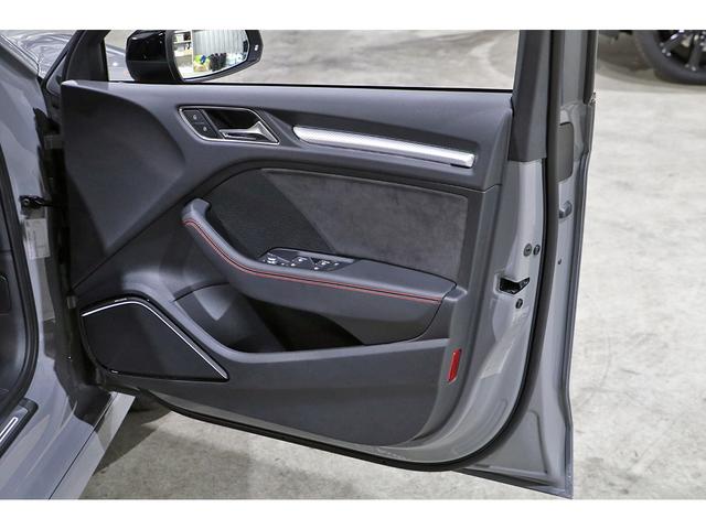ＲＳ３ ベースグレード　ワンオーナー　ナルドグレー　マトリクスＬＥＤ　マグネティックライド　ブラックエクステリア　ＲＳスポーツシート　レッドステッチインテリア　Ｂａｎｇ＆Ｏｌｕｆｓｅｎ　１９インチＡＷ　ＴＶチューナー（48枚目）