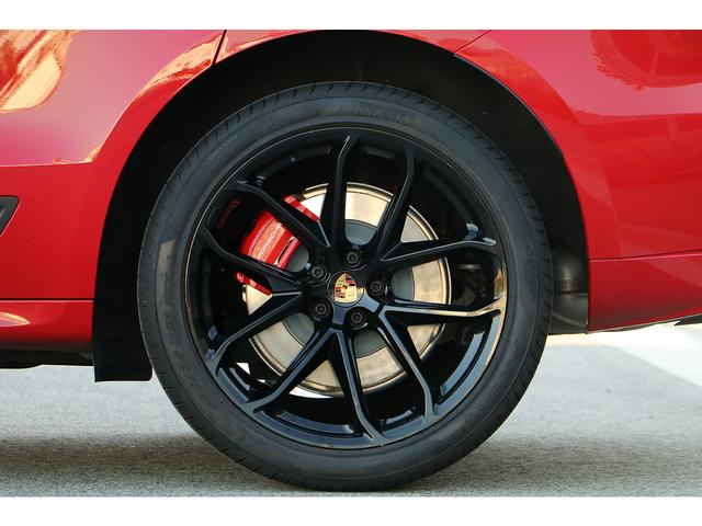 マカン マカンＧＴＳ　ワンオーナー　スポーツクロノ　スポーツエグゾースト　ＯＰ２１インチグロスブラックＡＷ　エクステンドレザーインテリア　レッド＆ブラックレザー　パノラマサンルーフ　パワステプラス　レーンキープアシスト（31枚目）