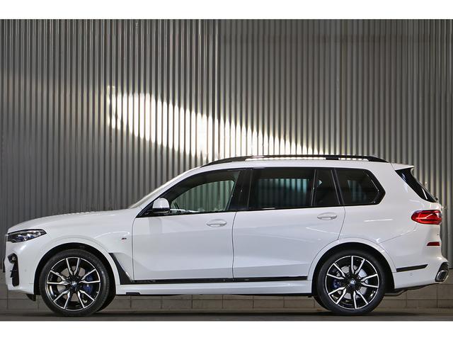 Ｘ７ ｘＤｒｉｖｅ　４０ｄ　Ｍスポーツ　セレクトＰＫＧ　２列目コンフォートシート　ＯＰ２２インチＡＷ　スカイラウンジＳＲ　リアモニター　ｈａｒｍａｎ／ｋａｒｄｏｎ　シートヒーター／クーラー　ドライビングアシストプロ　パーキングアシストプラス（19枚目）