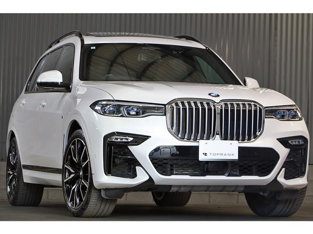 Ｘ７ ｘＤｒｉｖｅ　４０ｄ　Ｍスポーツ　セレクトＰＫＧ　２列目コンフォートシート　ＯＰ２２インチＡＷ　スカイラウンジＳＲ　リアモニター　ｈａｒｍａｎ／ｋａｒｄｏｎ　シートヒーター／クーラー　ドライビングアシストプロ　パーキングアシストプラス（22枚目）