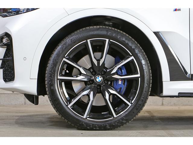 Ｘ７ ｘＤｒｉｖｅ　４０ｄ　Ｍスポーツ　セレクトＰＫＧ　２列目コンフォートシート　ＯＰ２２インチＡＷ　スカイラウンジＳＲ　リアモニター　ｈａｒｍａｎ／ｋａｒｄｏｎ　シートヒーター／クーラー　ドライビングアシストプロ　パーキングアシストプラス（31枚目）