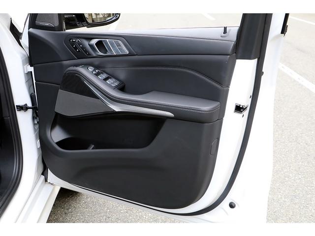 Ｘ７ ｘＤｒｉｖｅ　４０ｄ　Ｍスポーツ　セレクトＰＫＧ　２列目コンフォートシート　ＯＰ２２インチＡＷ　スカイラウンジＳＲ　リアモニター　ｈａｒｍａｎ／ｋａｒｄｏｎ　シートヒーター／クーラー　ドライビングアシストプロ　パーキングアシストプラス（55枚目）