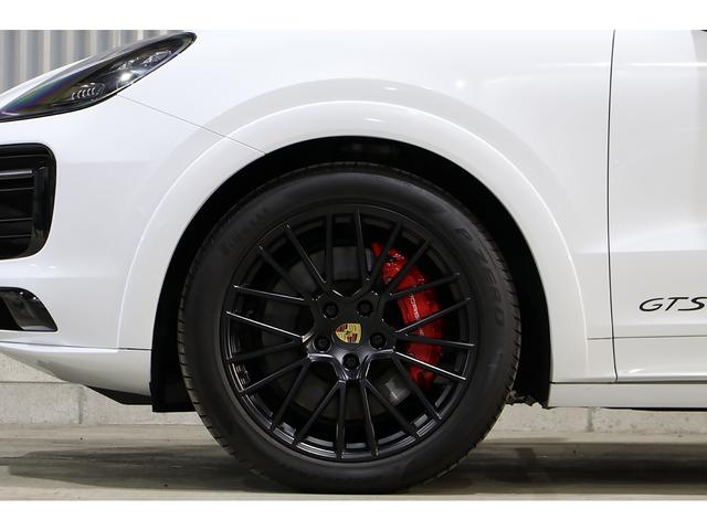 カイエン ＧＴＳ　スポーツクロノＰＫＧ　ＬＥＤヘッドライト　エアサス　２１インチＡＷ　ベージュレザー　ソフトクローズドア　１４ｗａｙシート　スポーツエグゾースト　ベンチレーション　アクティブレーン　２１インチＡＷ（32枚目）