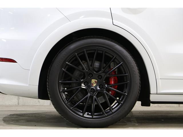 カイエン ＧＴＳ　スポーツクロノＰＫＧ　ＬＥＤヘッドライト　エアサス　２１インチＡＷ　ベージュレザー　ソフトクローズドア　１４ｗａｙシート　スポーツエグゾースト　ベンチレーション　アクティブレーン　２１インチＡＷ（34枚目）