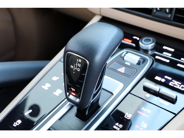 カイエン ＧＴＳ　スポーツクロノＰＫＧ　ＬＥＤヘッドライト　エアサス　２１インチＡＷ　ベージュレザー　ソフトクローズドア　１４ｗａｙシート　スポーツエグゾースト　ベンチレーション　アクティブレーン　２１インチＡＷ（49枚目）