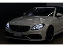 Ｃ６３　Ｓカブリオレ　Ｃ６３　Ｓカブリオレ（４名）　後期モデル　パノラマＳＲ　鍛造１９／２０インチＡＷ　幌／ダークブルー　白／黒ナッパレザー　パフォーマンスエグゾースト　Ｂｕｒｍｅｓｔｅｒ　ＡＭＧドライバーズパッケージ（33枚目）