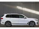 Ｘ７ ｘＤｒｉｖｅ　４０ｄ　Ｍスポーツ　セレクトＰＫＧ　２列目コンフォートシート　ＯＰ２２インチＡＷ　スカイラウンジＳＲ　リアモニター　ｈａｒｍａｎ／ｋａｒｄｏｎ　シートヒーター／クーラー　ドライビングアシストプロ　パーキングアシストプラス（5枚目）