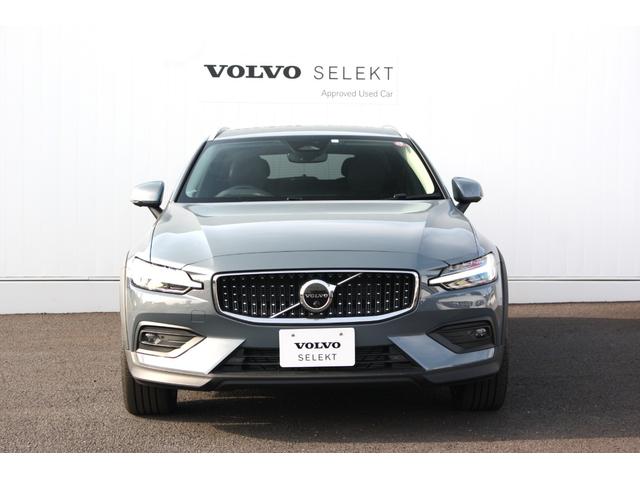 ボルボV60CC 純正2022年製 トノカバー パーツ