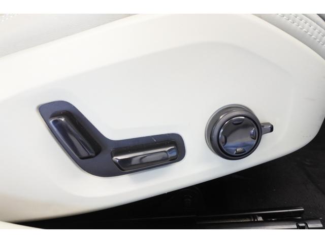 Ｓ６０ リチャジアルティメットＴ６ＡＷＤプラグインハイブリド　４ＷＤ　ブロンドレザーシート　Ｂｏｗｅｒｓ＆Ｗｉｌｋｉｎｓ　Ｇｏｏｇｌｅマップ　Ｇｏｏｇｌｅアシスタント　Ａｐｐｌｅ　ＣａｒＰｌａｙ／Ａｎｄｒｏｉｄ　Ａｕｔｏ接続可能　　禁煙（24枚目）