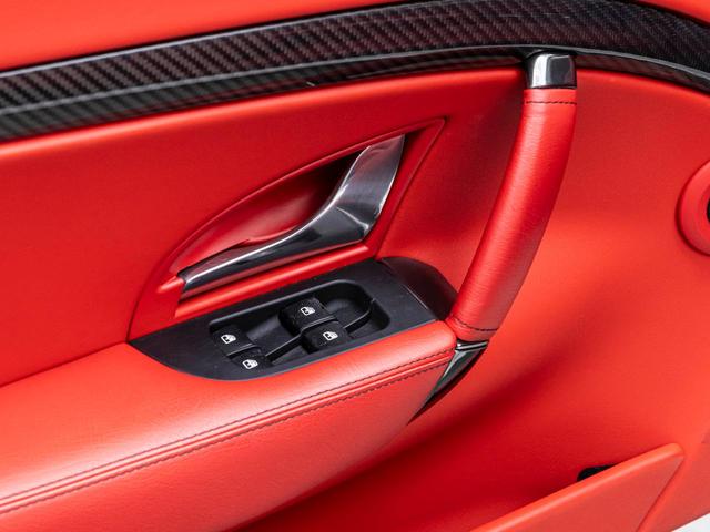 グランカブリオ スポーツ　Ｐａｎａｓｏｎｉｃ製ナビ　ＭＣ　Ｓｐｏｒｔ　Ｌｉｎｅ　カーボンインテリアトリム　２０ＭＣマッドグラファイトホイール　自動防舷ミラー　ヘッドレストトライデントステッチ　マッドブラックルックヘッドライト（37枚目）